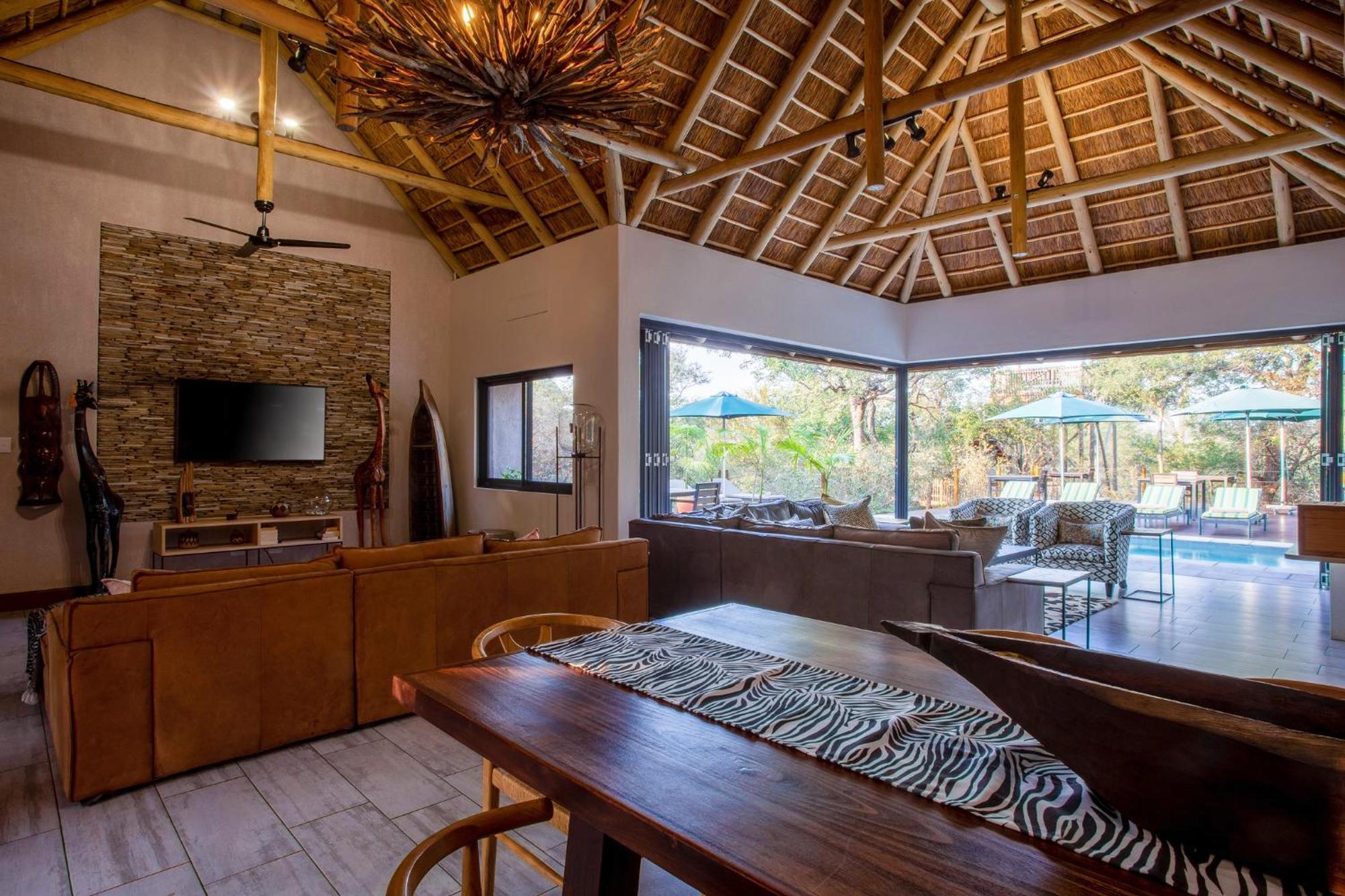 Moya Safari Villa Hoedspruit Esterno foto